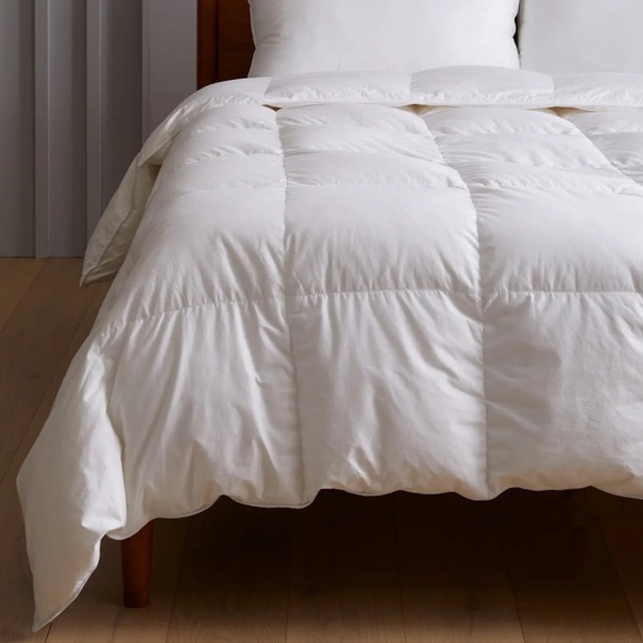 NWOT QUINCE Premium Down Alternative Comforter All Season King/Cal King 4365 - Picture 4 of 10